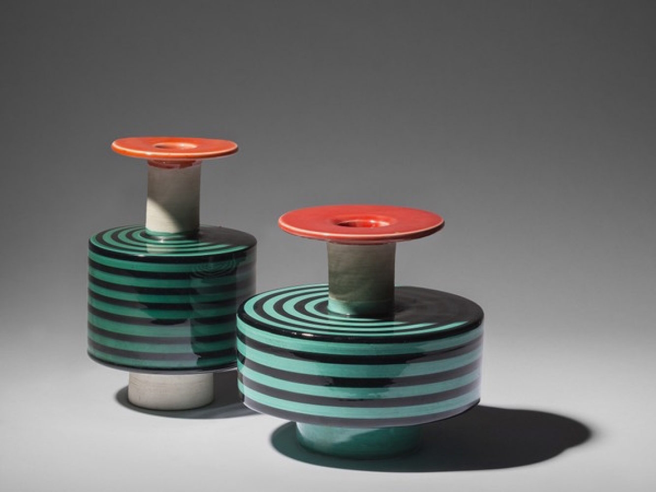 Pair of vases, model 183 and model 182, presented within the exhibition “Dialogo. Ettore Sottsass”